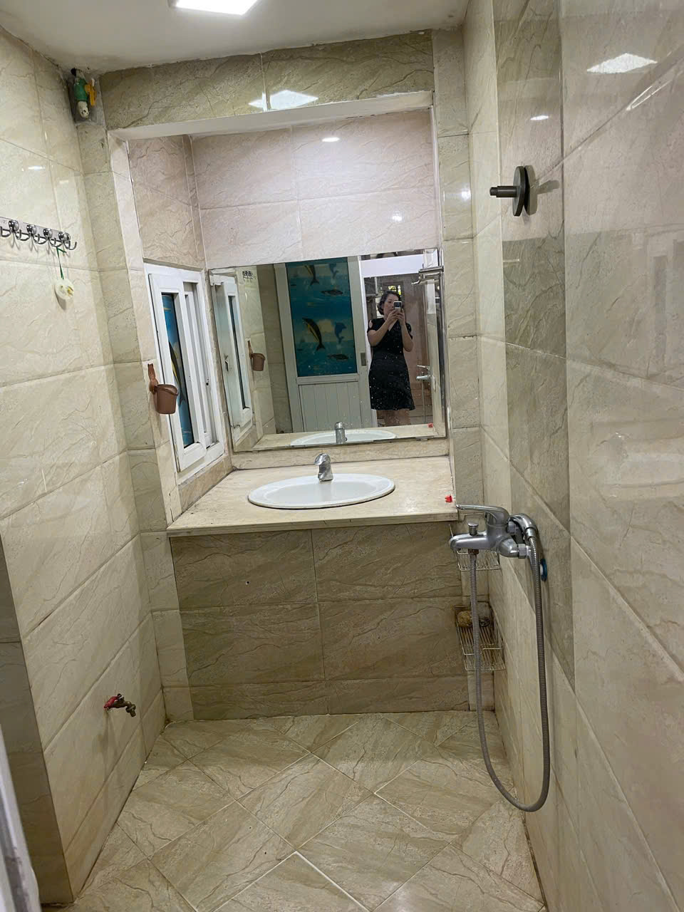 Cho thuê căn hộ Tập thể tầng 3 Quỳnh Mai, 60m2, 2 ngủ, 7 Triệu ở hộ gia đình - Ảnh 3